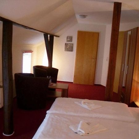 Zum Schwedenkonig Hotel Gadebusch ภายนอก รูปภาพ