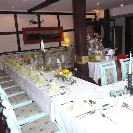 Zum Schwedenkonig Hotel Gadebusch ภายนอก รูปภาพ