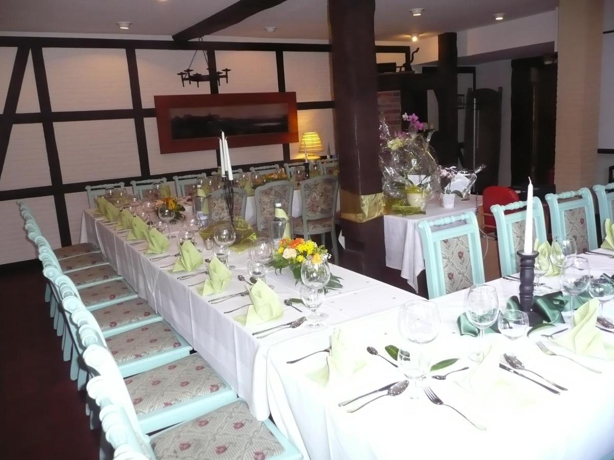 Zum Schwedenkonig Hotel Gadebusch ภายนอก รูปภาพ